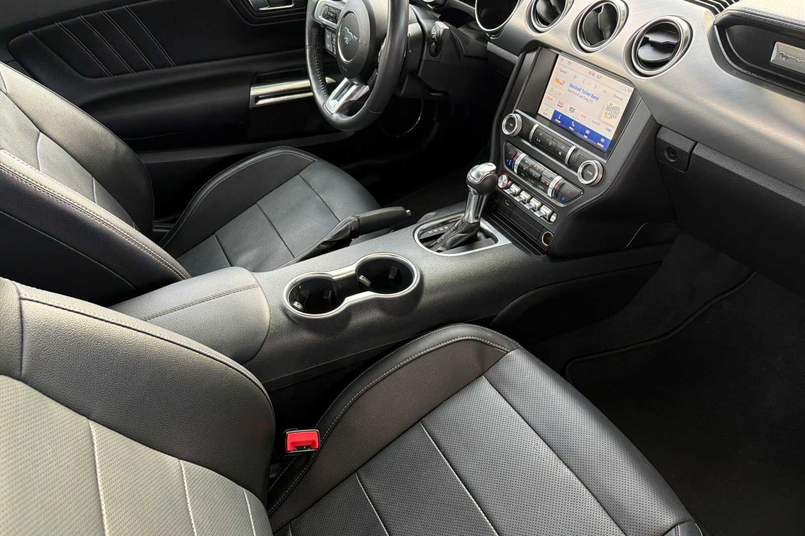 2022 Ford Mustang GT Premium - Photo 19