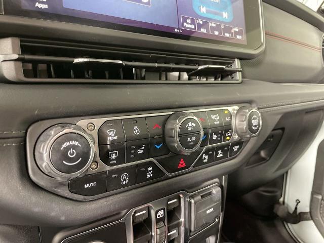 2024 Jeep Wrangler Vehicle Photo in GILBERT, AZ 85297-0402