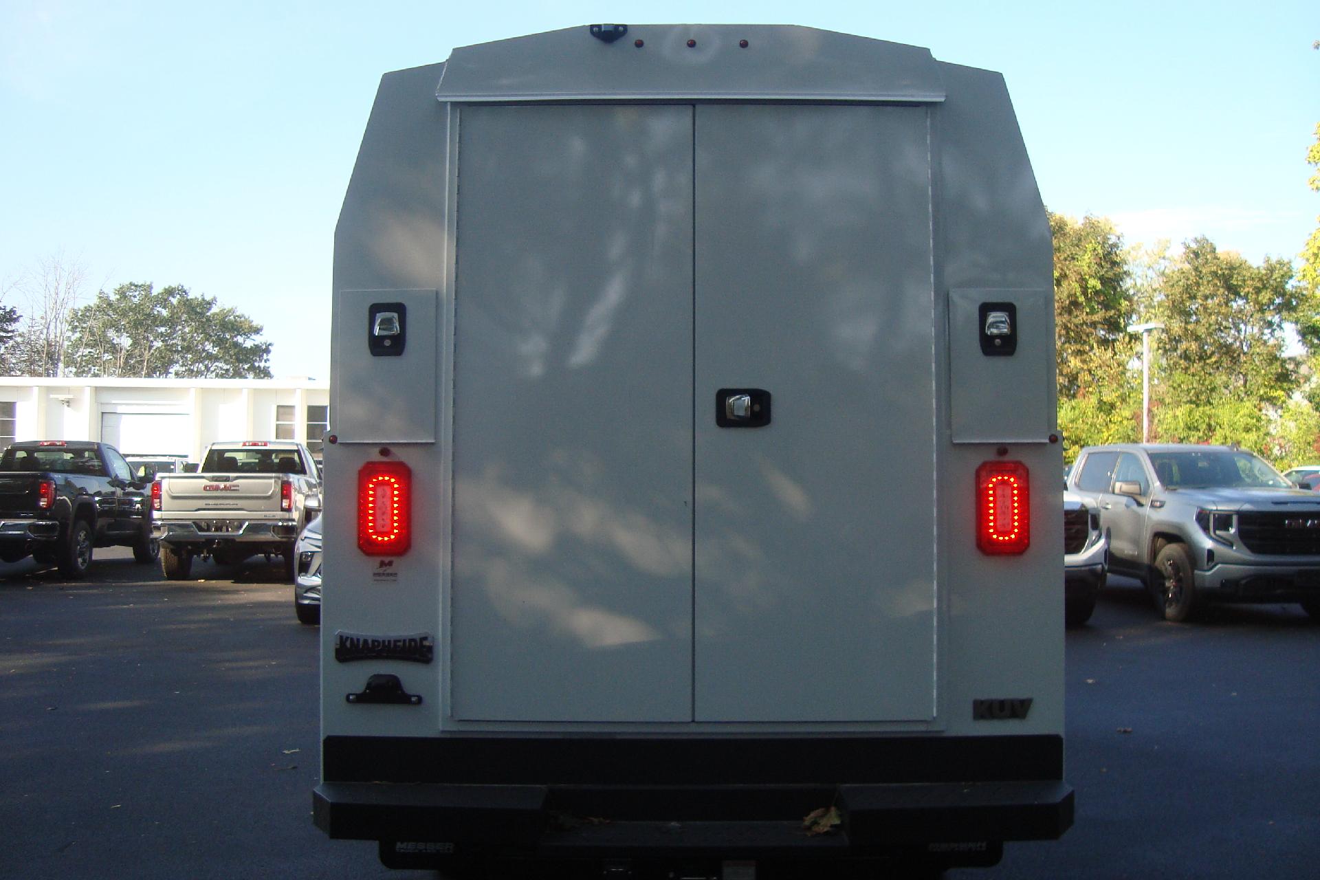 2025 GMC Savana Commercial Cutaway Vehicle Photo in PORTSMOUTH, NH 03801-4196