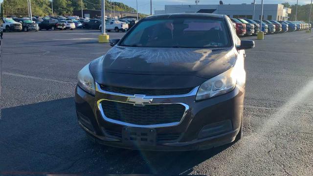2015 Chevrolet Malibu Vehicle Photo in MOON TOWNSHIP, PA 15108-2571