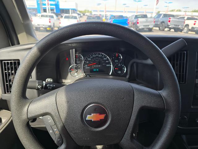 2025 Chevrolet Express Commercial Cutaway Vehicle Photo in INDEPENDENCE, MO 64055-1314