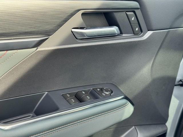 2026 GMC Acadia Vehicle Photo in COLUMBIA, MO 65203-3903