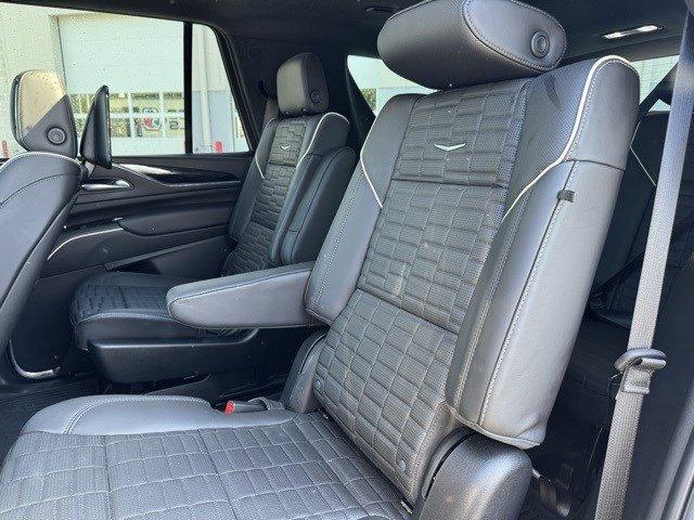 2024 Cadillac Escalade Vehicle Photo in Mechanicsburg, PA 17050-1707