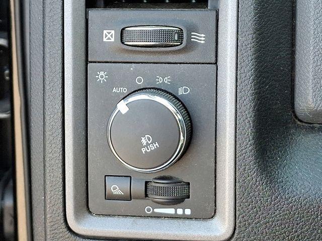 2014 Ram 1500 Vehicle Photo in DANBURY, CT 06810-5034
