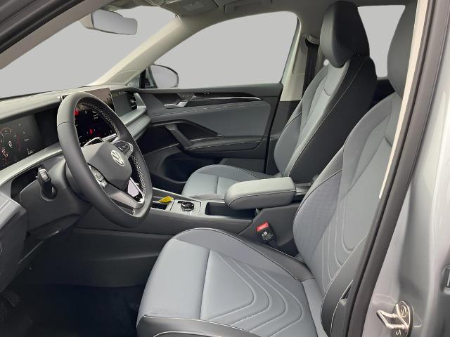 2025 Volkswagen Tiguan Vehicle Photo in Oshkosh, WI 54904