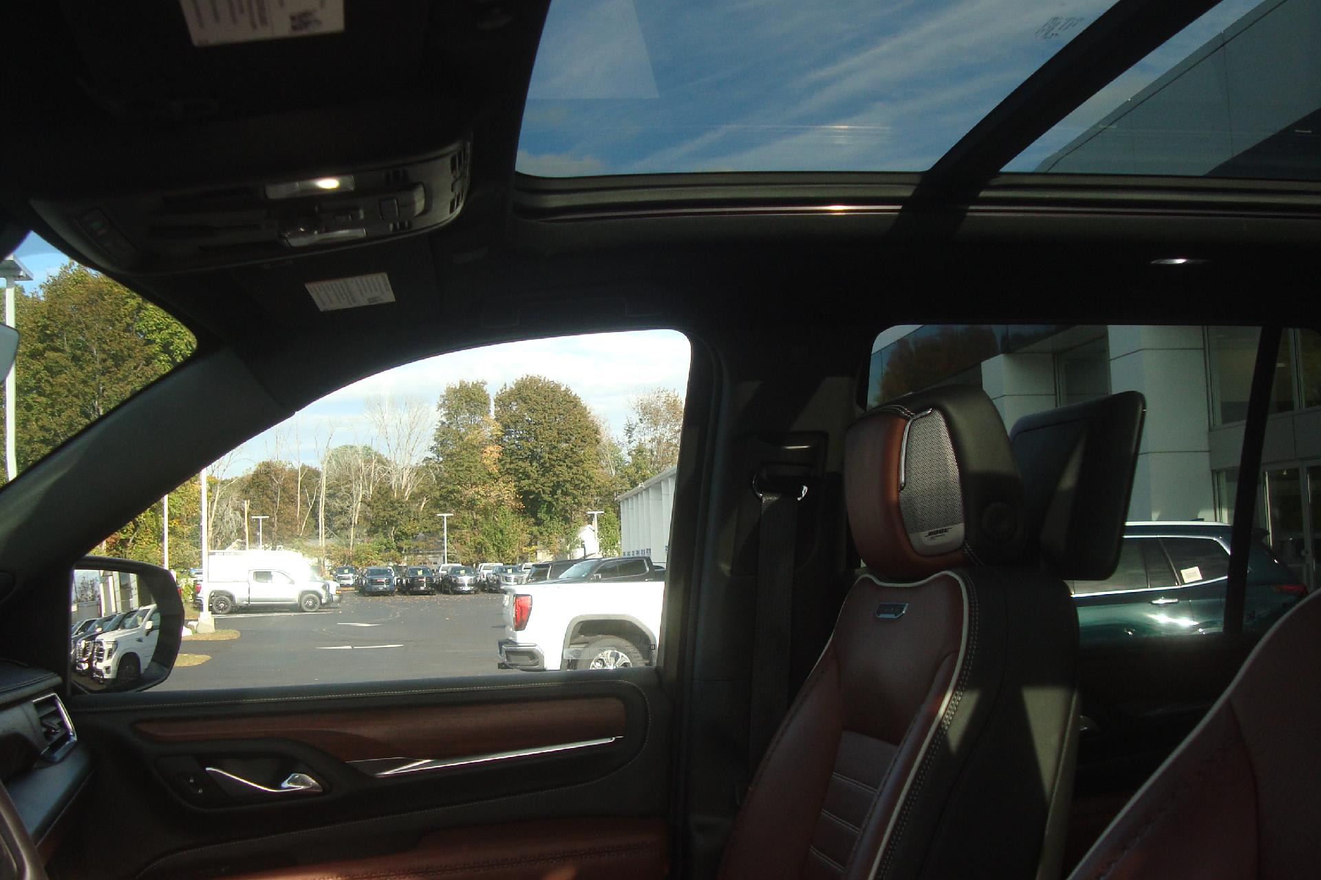 2023 GMC Yukon Vehicle Photo in PORTSMOUTH, NH 03801-4196