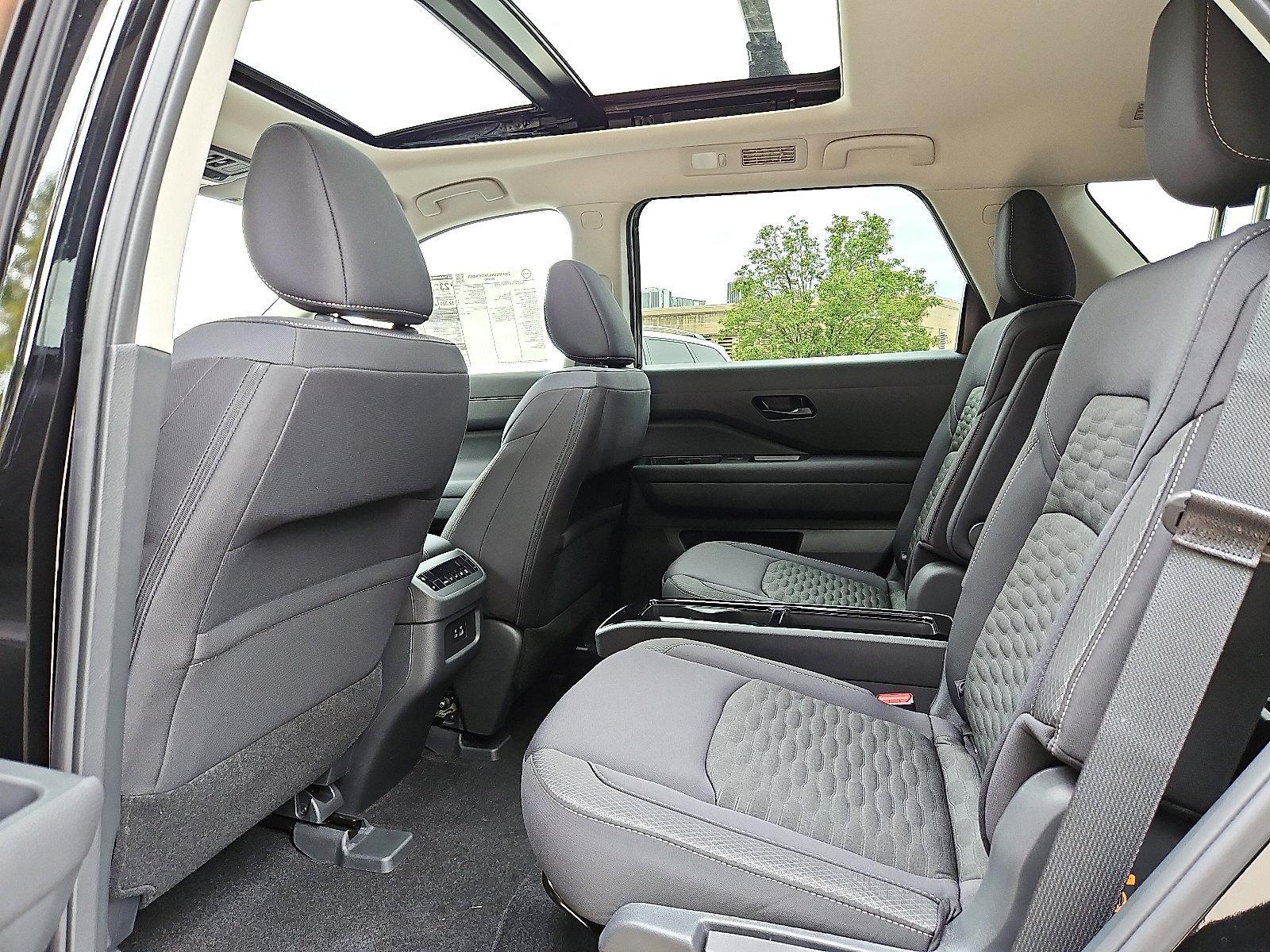 2025 Nissan Pathfinder Vehicle Photo in Jenkintown, PA 19046