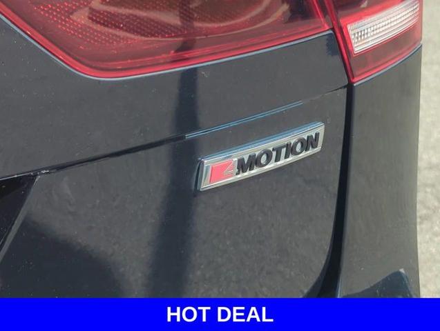 2020 Volkswagen Tiguan Vehicle Photo in Merrillville, IN 46410
