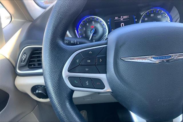 2021 Chrysler Voyager Vehicle Photo in KANSAS CITY, MO 64114-4502