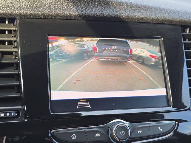 2022 Buick Encore Vehicle Photo in Pleasant Hills, PA 15236