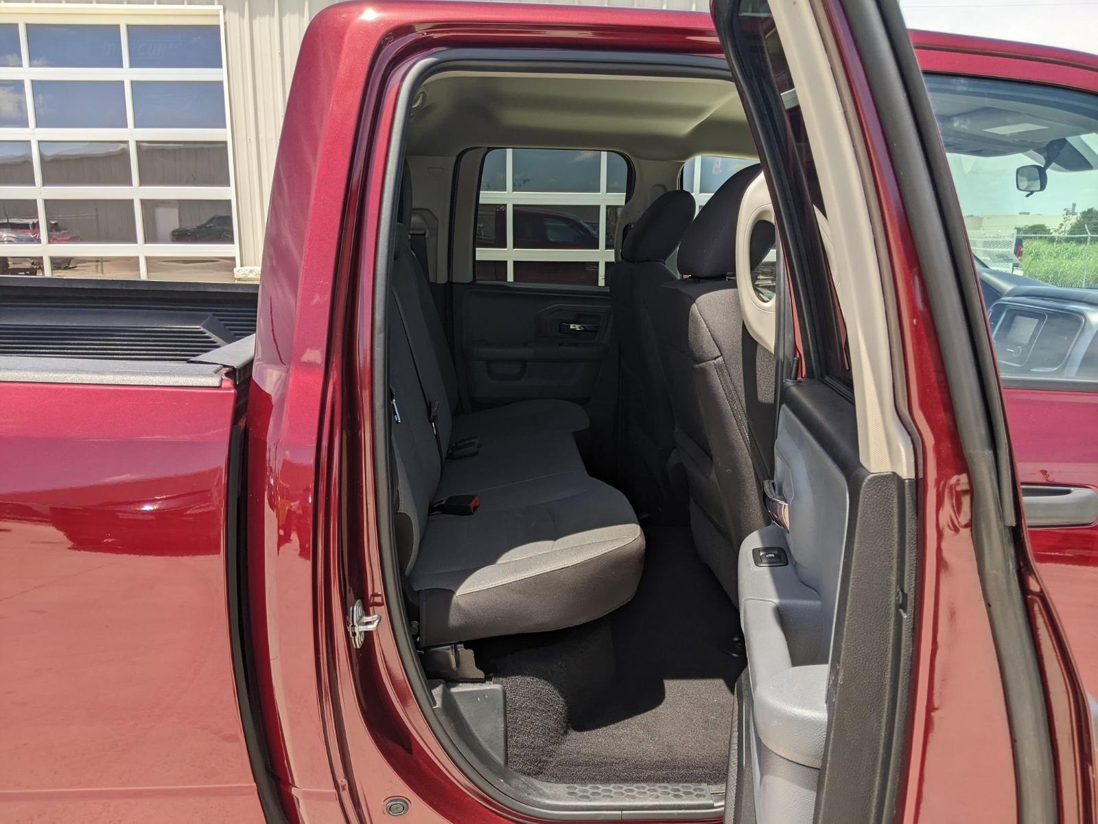 2024 Ram 1500 Classic Vehicle Photo in Seguin, TX 78155