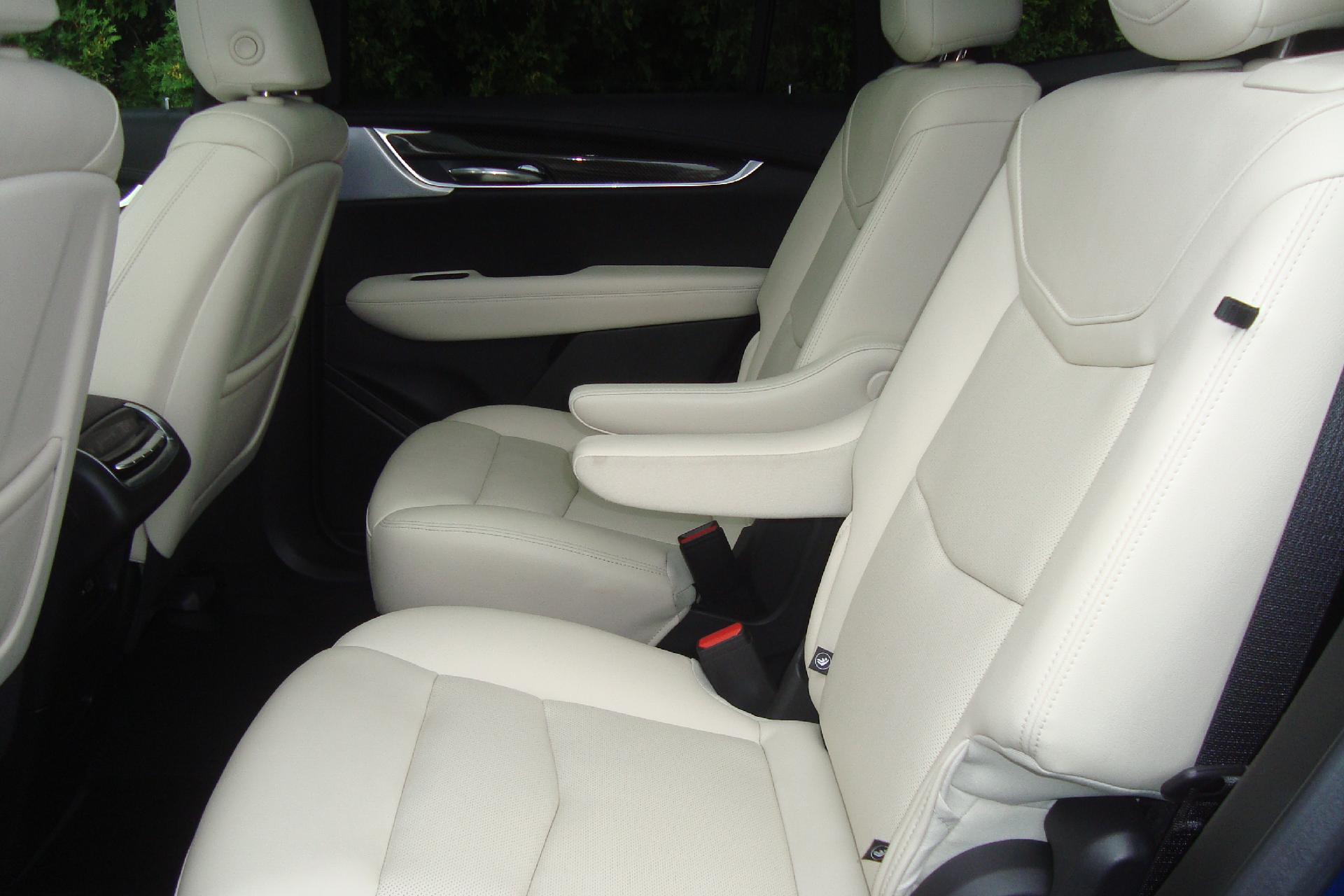 2023 Cadillac XT6 Vehicle Photo in PORTSMOUTH, NH 03801-4196