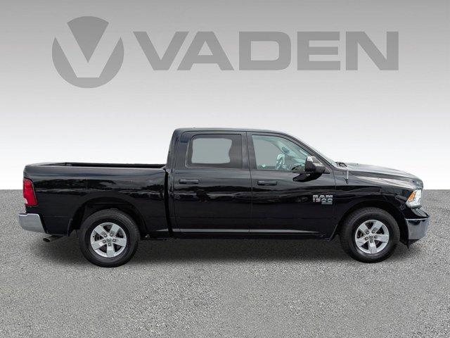 2023 Ram 1500 Classic Vehicle Photo in BRUNSWICK, GA 31525-1881