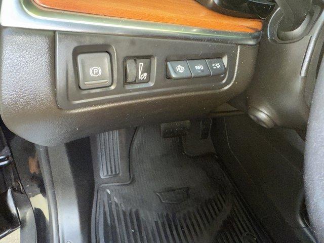 2022 Cadillac XT5 Vehicle Photo in LEOMINSTER, MA 01453-2952