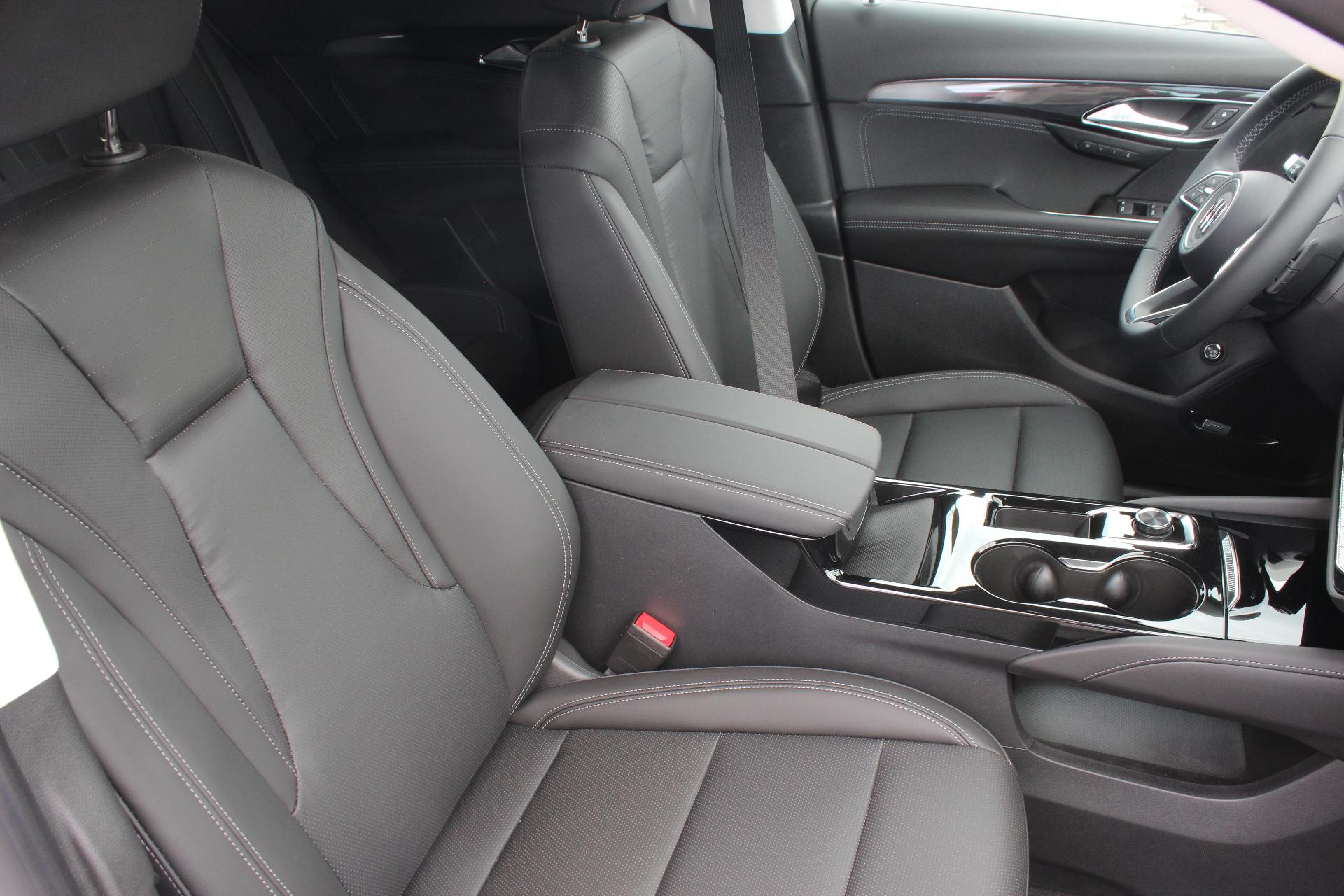 2025 Buick Envision Vehicle Photo in AURORA, CO 80012-4011