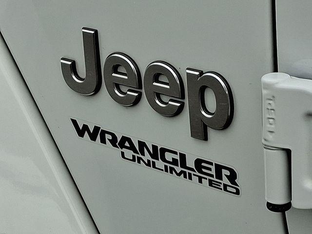 2022 Jeep Wrangler Unlimited Vehicle Photo in DANBURY, CT 06810-5034