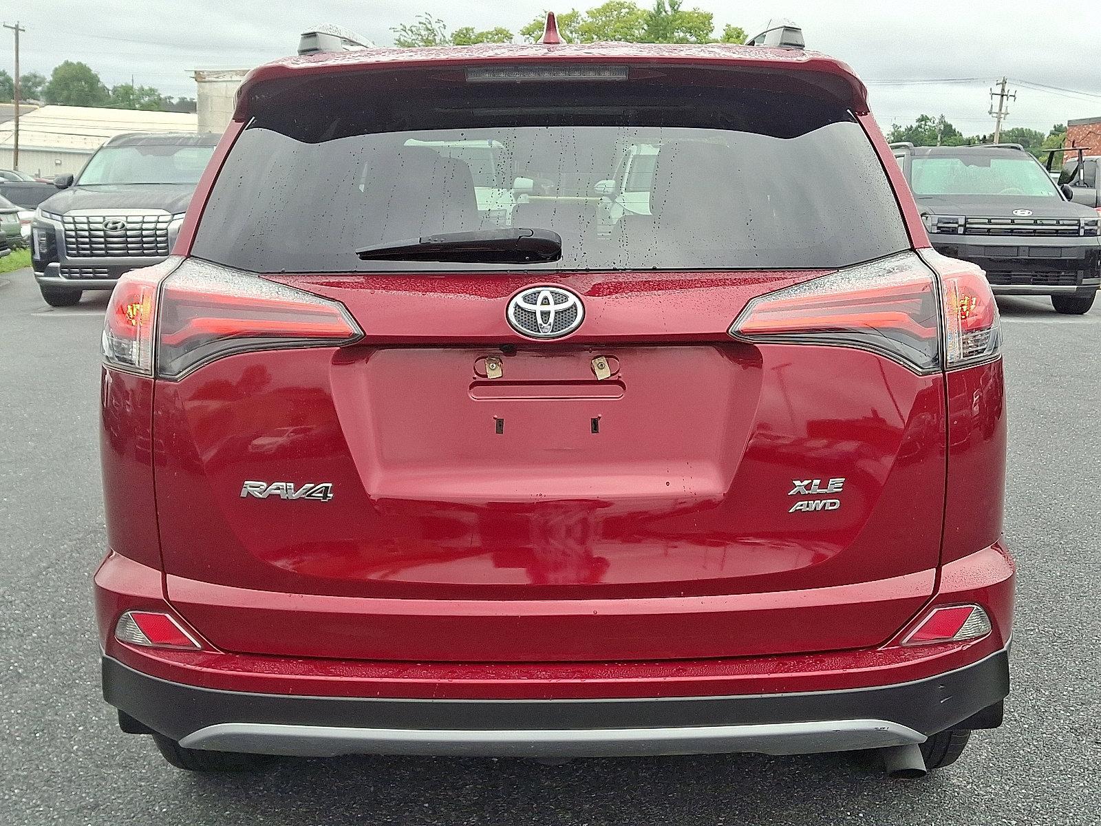 2018 Toyota RAV4 Vehicle Photo in Harrisburg, PA 17111