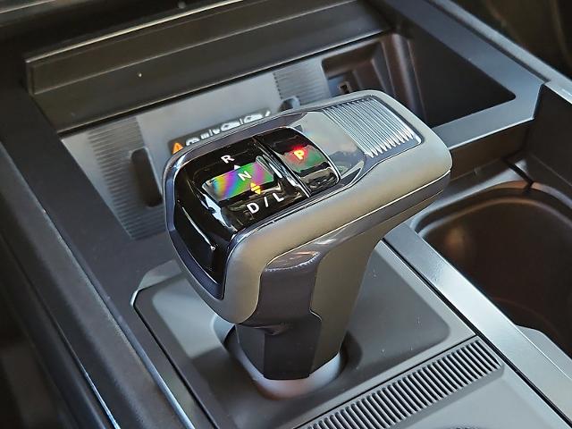 2026 GMC HUMMER EV SUV Vehicle Photo in TREVOSE, PA 19053-4984