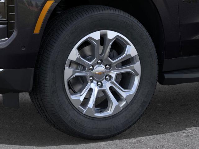 2025 Chevrolet Suburban Vehicle Photo in KANSAS CITY, MO 64114-4502