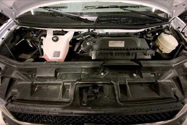 2025 Chevrolet Express Cargo Van Vehicle Photo in KANSAS CITY, MO 64114-4502