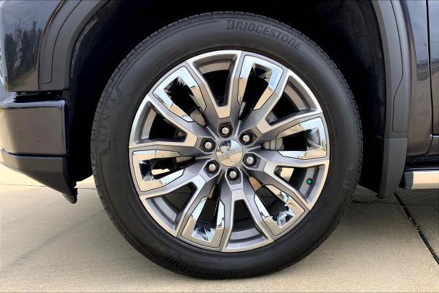 2024 GMC Sierra 1500 Vehicle Photo in TOPEKA, KS 66609-0000