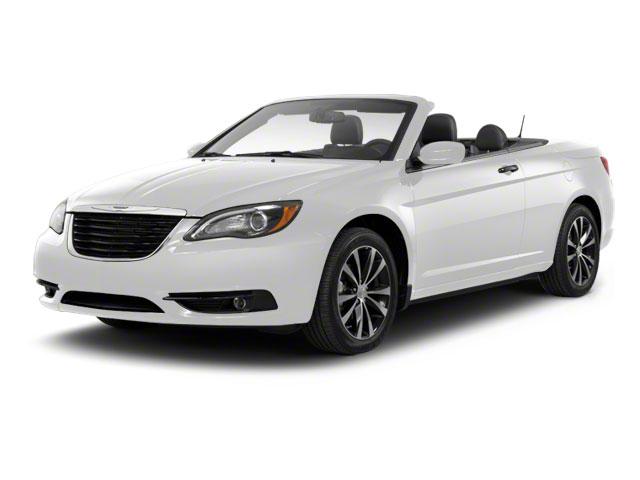 2011 Chrysler 200 Vehicle Photo in LEOMINSTER, MA 01453-2952