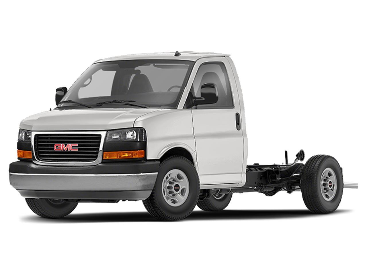 2018 GMC Savana Cutaway 3500 Vehicle Photo in SOUTH KINGSTOWN, RI 02879-0000