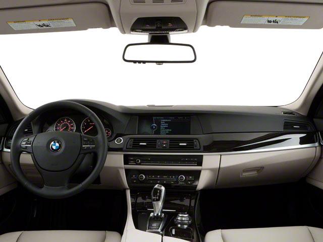 2011 BMW 528i Vehicle Photo in Bluffton, SC 29910