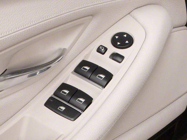 2011 BMW 528i Vehicle Photo in Bluffton, SC 29910