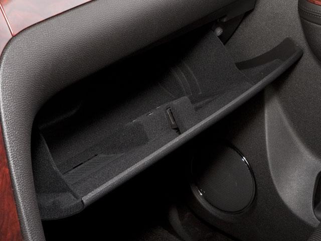 2011 Cadillac Escalade Vehicle Photo in TREVOSE, PA 19053-4984