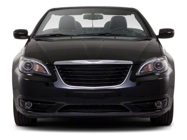 2011 Chrysler 200 Vehicle Photo in LEOMINSTER, MA 01453-2952