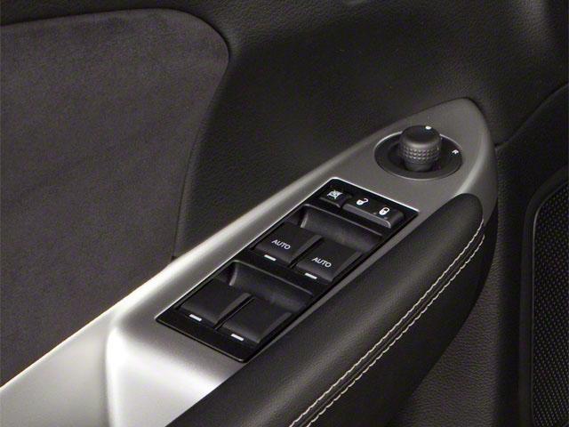 2011 Chrysler 200 Vehicle Photo in LEOMINSTER, MA 01453-2952