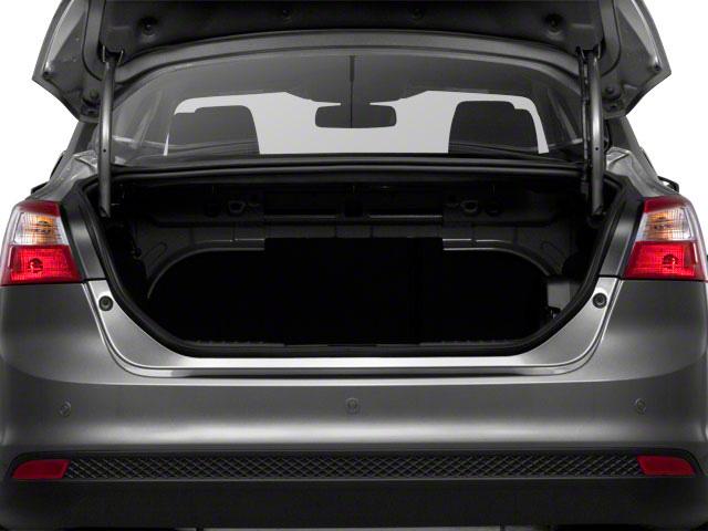 2012 Ford Focus Vehicle Photo in KANSAS CITY, MO 64114-4502