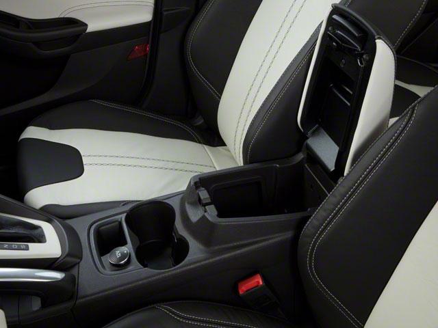 2012 Ford Focus Vehicle Photo in KANSAS CITY, MO 64114-4502