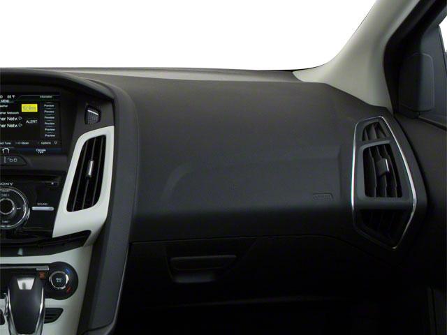 2012 Ford Focus Vehicle Photo in KANSAS CITY, MO 64114-4502