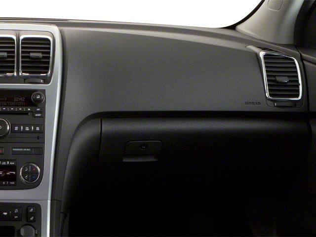 2012 GMC Acadia Vehicle Photo in Cedar Rapids, IA 52402