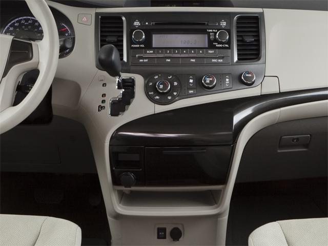 2012 Toyota Sienna Vehicle Photo in DENTON, TX 76210-9321