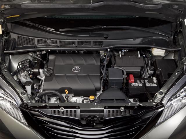 2012 Toyota Sienna Vehicle Photo in DENTON, TX 76210-9321