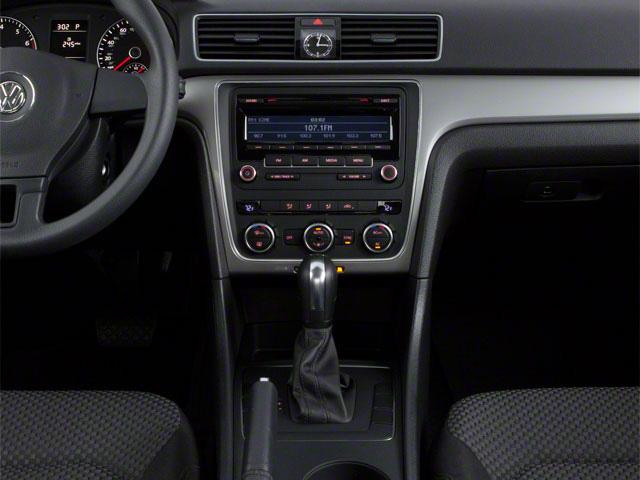 2012 Volkswagen Passat Vehicle Photo in Marion, IA 52302