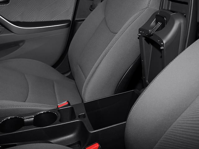 2013 Hyundai ELANTRA Vehicle Photo in Pleasant Hills, PA 15236