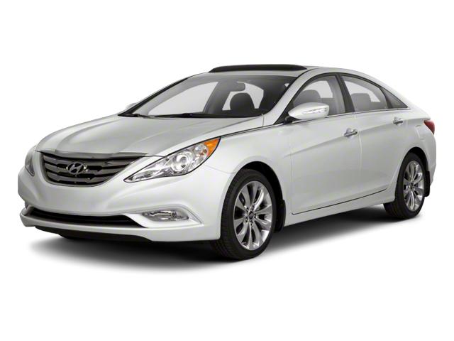 2013 Hyundai SONATA Vehicle Photo in Lees Summit, MO 64086