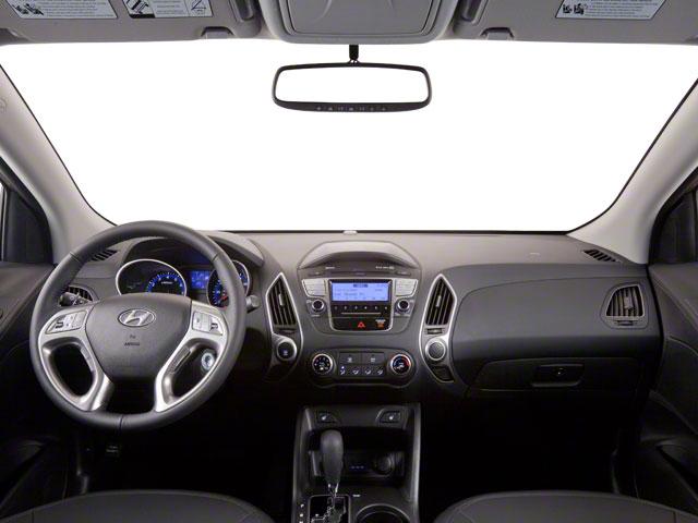 2013 Hyundai TUCSON Vehicle Photo in Akron, OH 44312