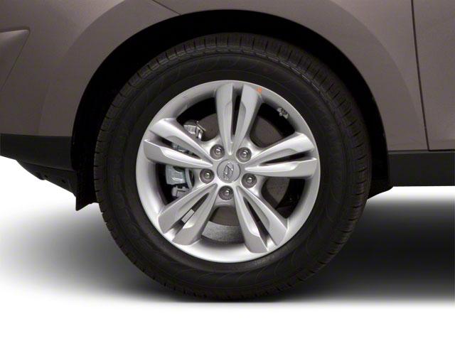 2013 Hyundai TUCSON Vehicle Photo in Akron, OH 44312