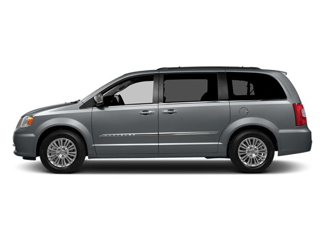 2014 Chrysler Town & Country Vehicle Photo in Cedar Rapids, IA 52402