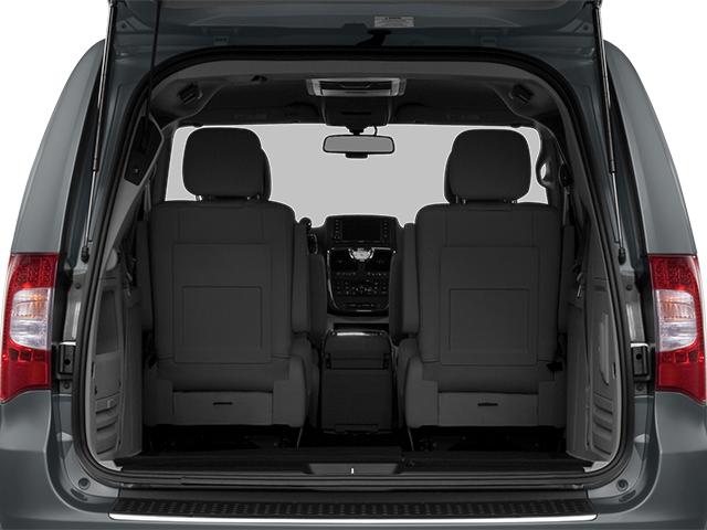 2014 Chrysler Town & Country Vehicle Photo in Cedar Rapids, IA 52402