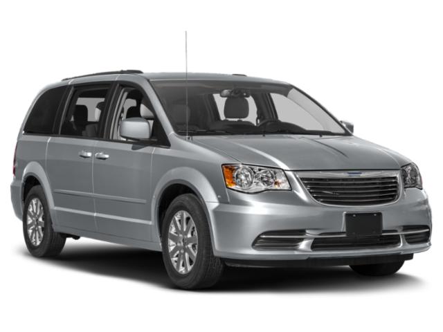 2014 Chrysler Town & Country Vehicle Photo in Cedar Rapids, IA 52402