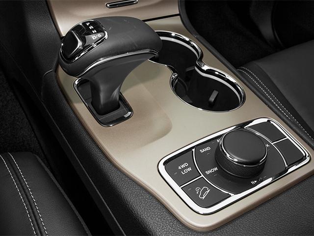 2014 Jeep Grand Cherokee Vehicle Photo in Marion, IA 52302