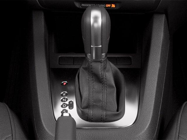 2014 Volkswagen Jetta Sedan Vehicle Photo in Marion, IA 52302