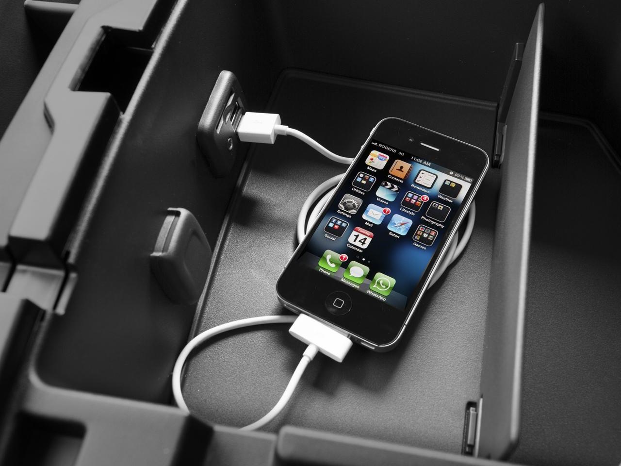 2015 GMC Sierra 1500 Vehicle Photo in PORTSMOUTH, NH 03801-4196