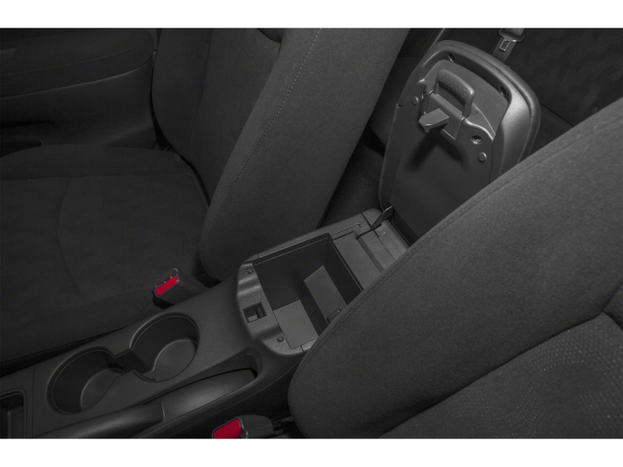 2015 Nissan Sentra Vehicle Photo in Savannah, GA 31419